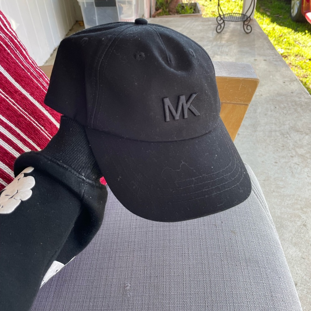 Michael Kors Black Cap